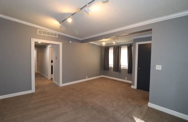 Spacious Duplex for Rent Gallery 4