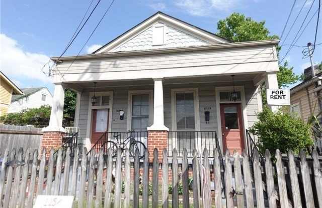 1223 BURDETTE Street photos photos