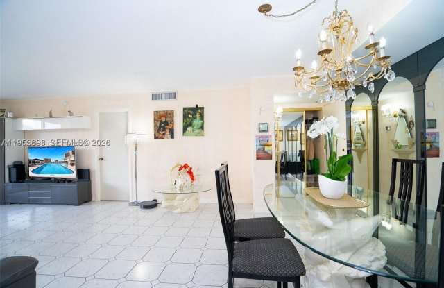 1833 S Ocean Dr Gallery 1