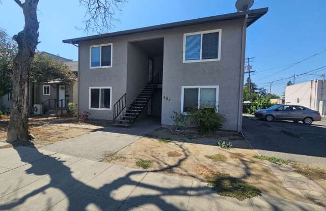 Downstairs 1 Bedroom 1 Bath Apartment in Orland! photos photos