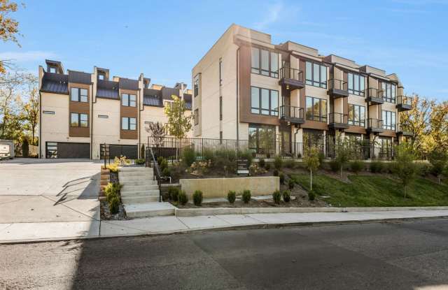 Luxury Living in East Nashville Gallery 3