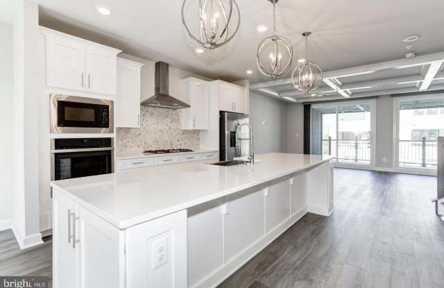 12923 SUNRISE RIDGE ALLEY, HERNDON, VA - 12923 Sunrise Ridge Alley, McNair, VA 20171