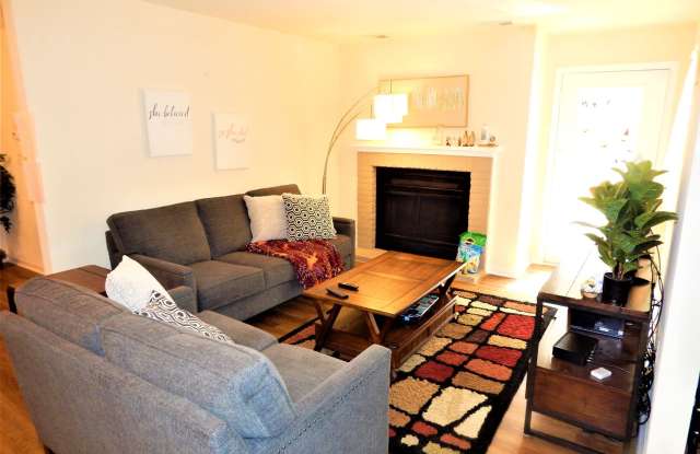 Chowning - 305 Gallery 3
