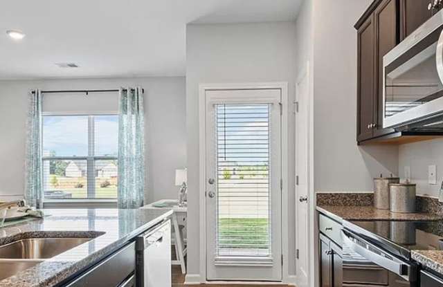 3 Bedroom Townhome in Mebane Gallery 4