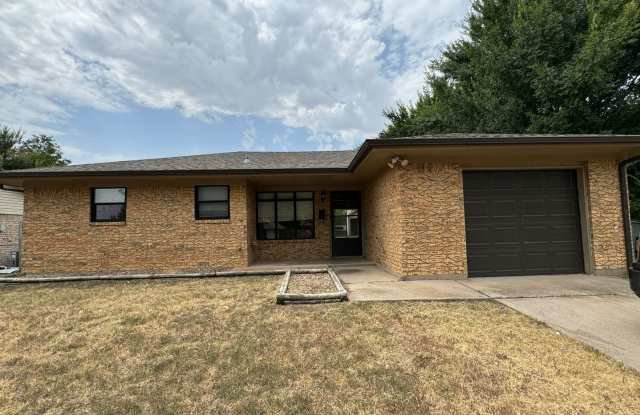 5706 NW Chestnut- coming soon! Gallery 1
