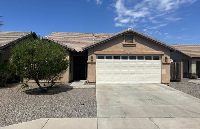 7028 S 46th Dr - 7028 South 46th Drive, Phoenix, AZ 85339