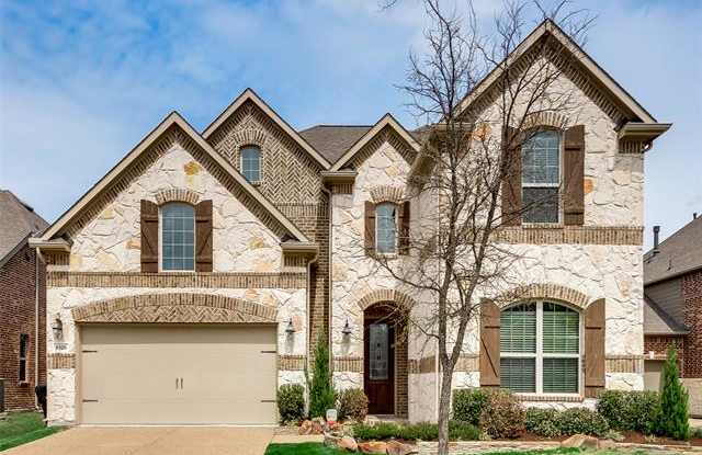 9928 Robinwoods Drive Gallery 3