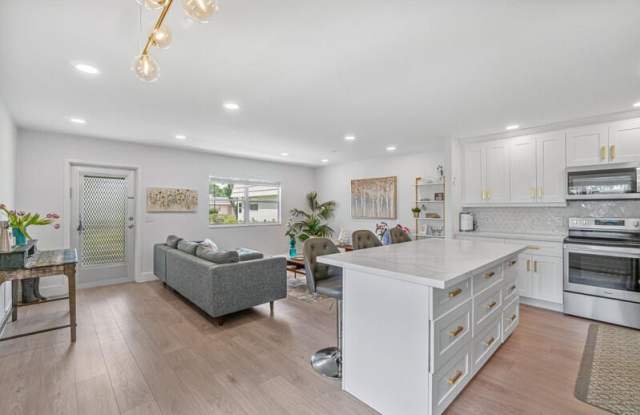 70 Valencia C Gallery 1