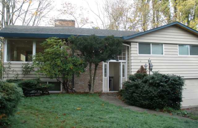 8809 25th PL NE - 8809 25th Place Northeast, Seattle, WA 98115