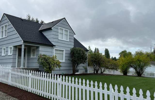 Charming 4 Bed Home in Olympia, WA with Spacious Layout and Great Location! Gardeners Dream on a large lot. photos photos