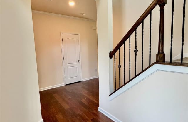 4019 Oakmere Road Gallery 2