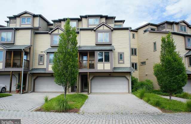 7025 CHESAPEAKE HARBOUR Drive unit: 18B photos photos