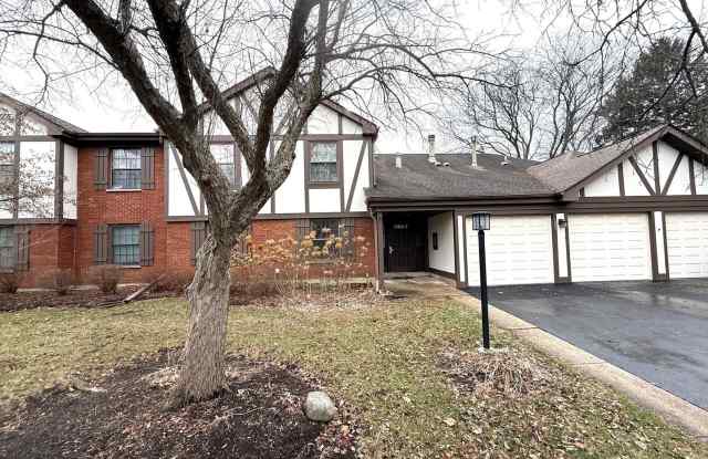 1221 Sandhurst Court unit: C1 photos photos