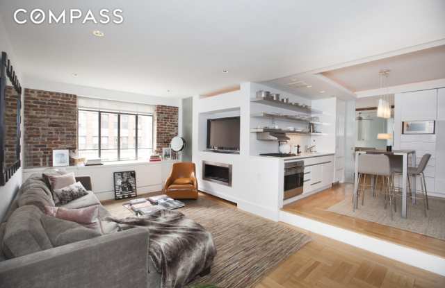 255 West 23rd Street Gallery 2