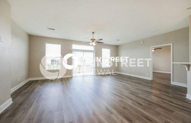 3202 6th Street West Gallery 3