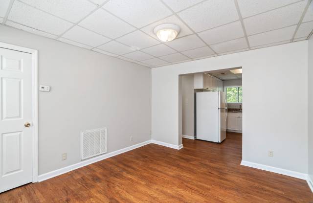 2751 Jersey Avenue - 3 photos photos