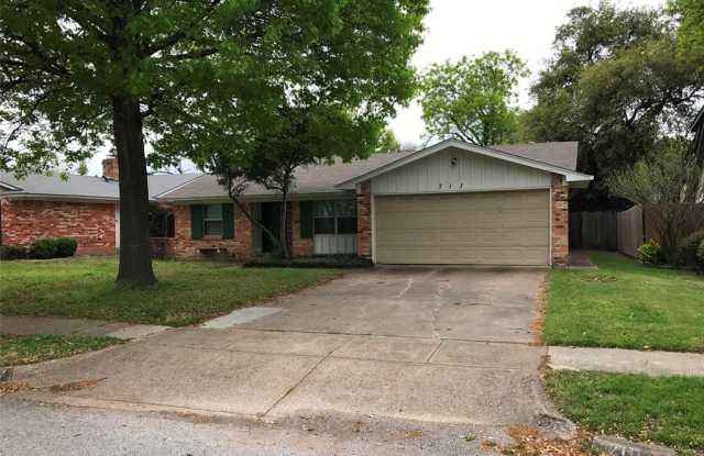 711 Melrose Drive - 711 Melrose Drive, Richardson, TX 75080