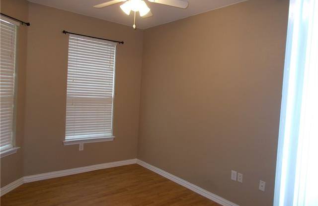2392 San Jacinto Drive Gallery 3