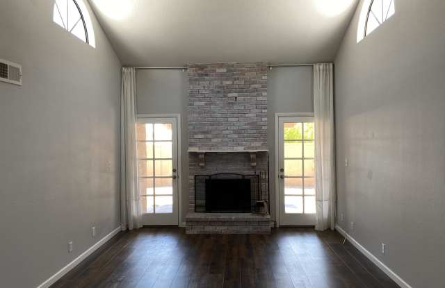 9109 E GELDING Drive Gallery 3