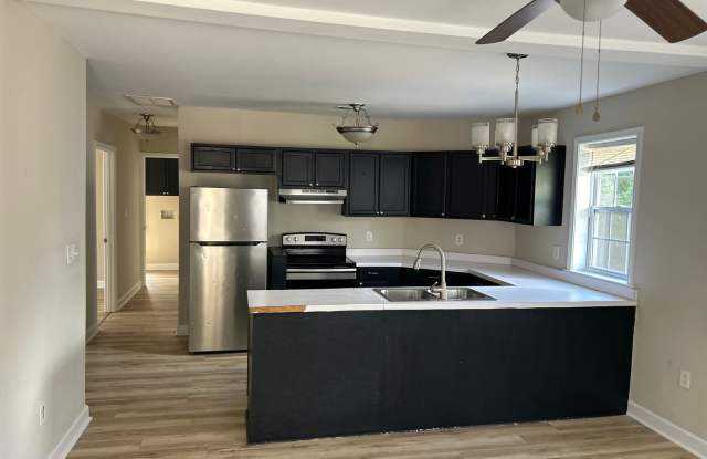 Make Room for What's Next! 3-Bedroom, 2-Bath Home on Appleton Avenue – Available Today! Gallery 1