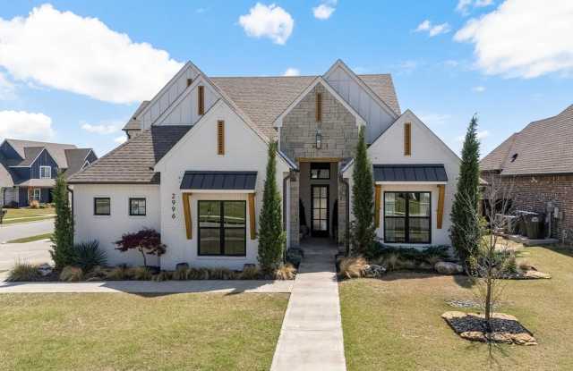Gorgeous 4 bedroom  4 Bath Luxury Home in Bixby photos photos