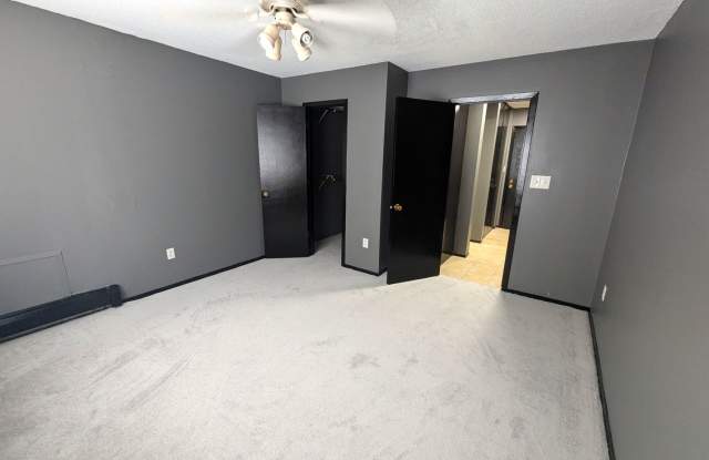 3100 Girard Ave S photos photos