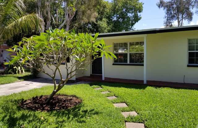 4360 Pompano Dr SE Gallery 2