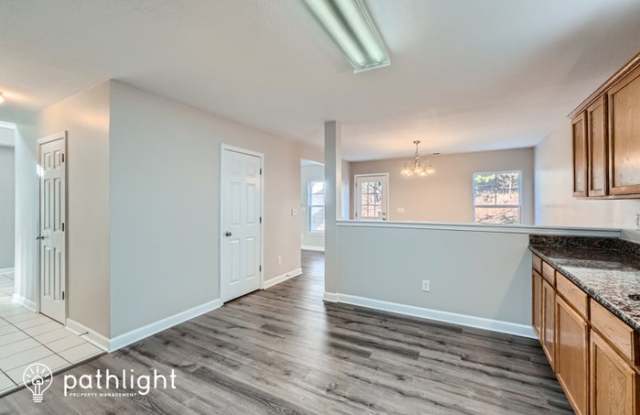 1421 Matthew Allen Circle Gallery 4
