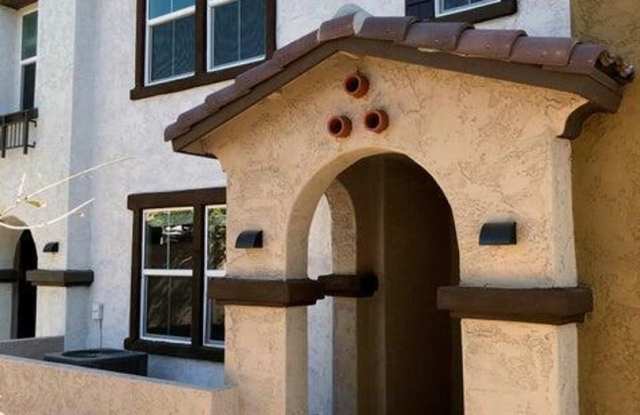 Tempe Townhome 3 bedrooms  2.5 baths with 2-car garage photos photos