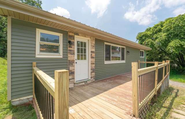 2334 School House Road Gallery 2