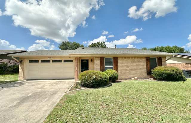 Viewable July 9th! Dogs Accepted! photos photos