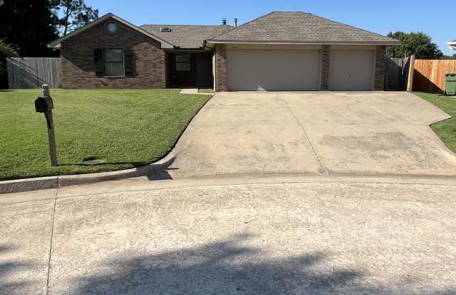 1404 Bois D Arc Drive - 1404 Bois D Arc Drive, Yukon, OK 73099