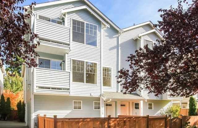 Fabulous Green Lake Townhome photos photos