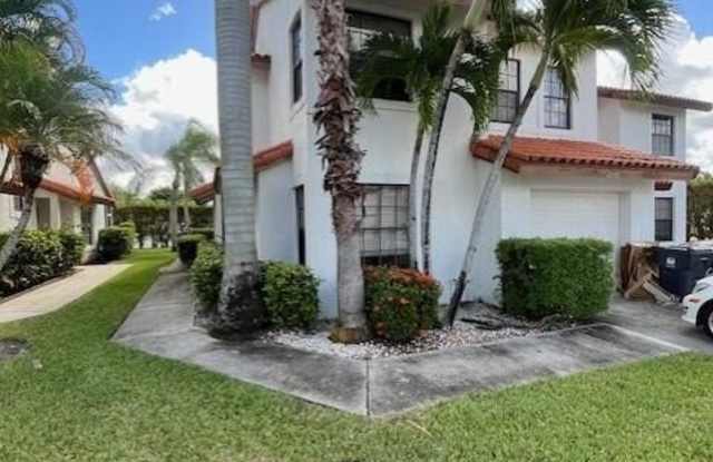 13501 Fountain View Boulevard photos photos