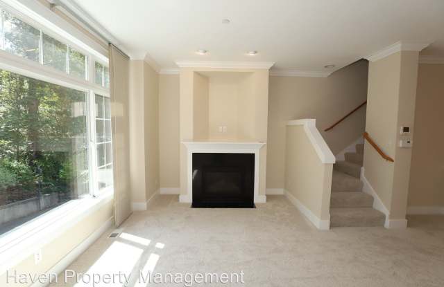 2802 118th Ave SE Unit #3 Gallery 3