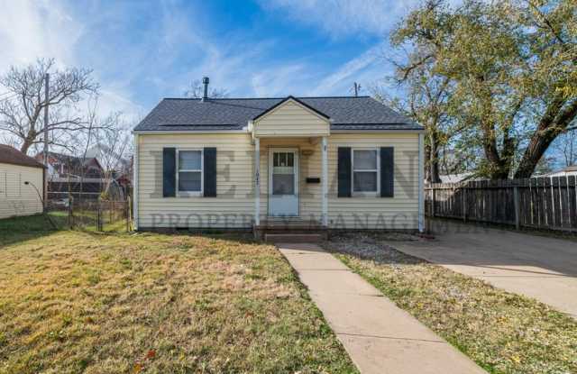 1047 South Glenn St photos photos