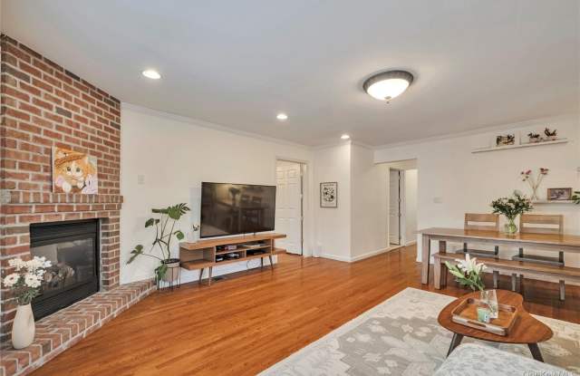 119 Montgomery Avenue Gallery 3