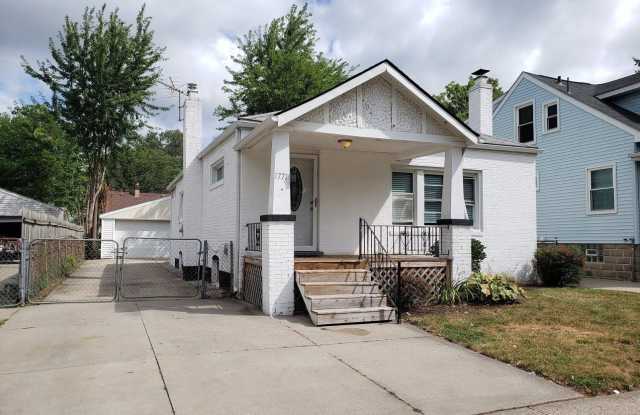 1771 Academy Street Gallery 2