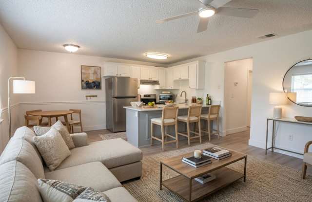 Westshore Marina Flats photos photos