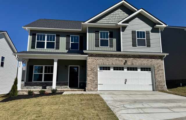 Maryville 37803 - 4 bedroom, 2.5 bath home with a 2-car garage - Contact Jackie Mills (865) 748-2851 Gallery 1