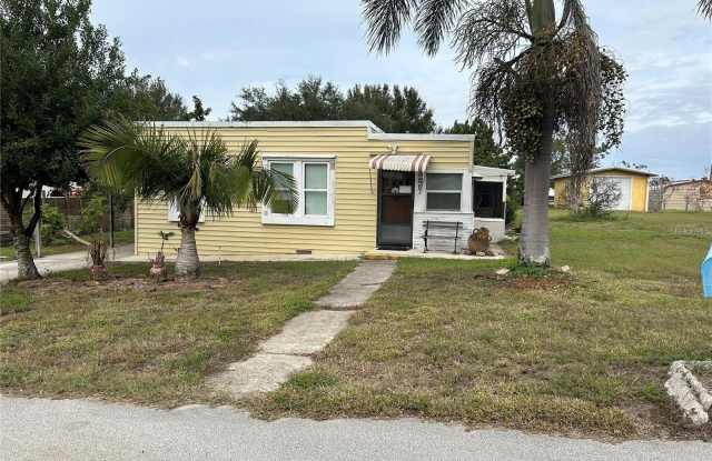 315 VIRGINA STREET - 315 Virginia Street, Frostproof, FL 33843