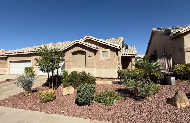 THREE BEDROOM SINGLE STORY TOWNHOME IN HENDERSON photos photos