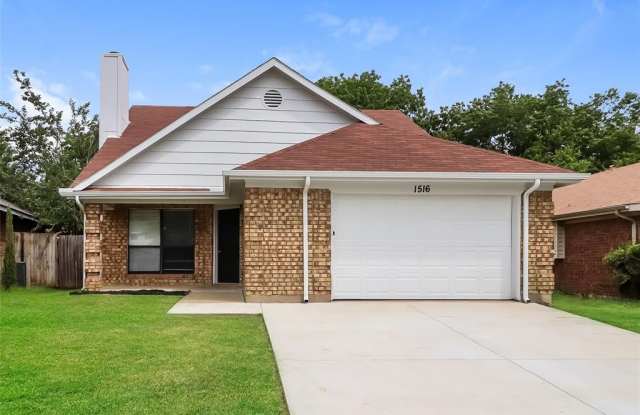 1516 Lincolnshire Way - 1516 Lincolnshire Way, Fort Worth, TX 76134
