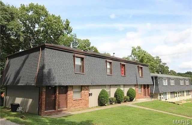 1104 ARROWHEAD Drive Gallery 2