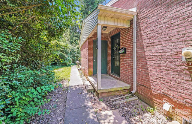 405 W Harvie Avenue Gallery 1