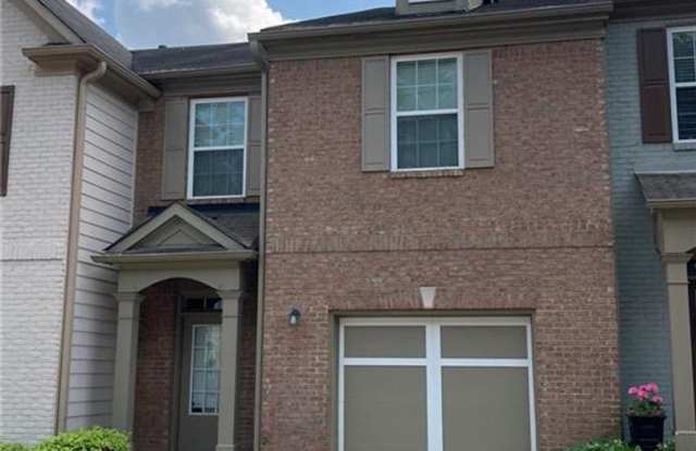 Beautiful Townhome near downtown Cumming Gallery 1