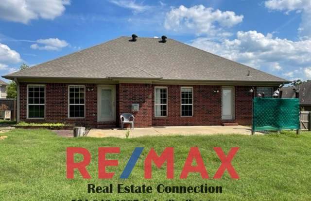 Sorry No Smoking and Pets Permitted with Restrictions - 16 Tyler Cove, Cabot, AR 72023