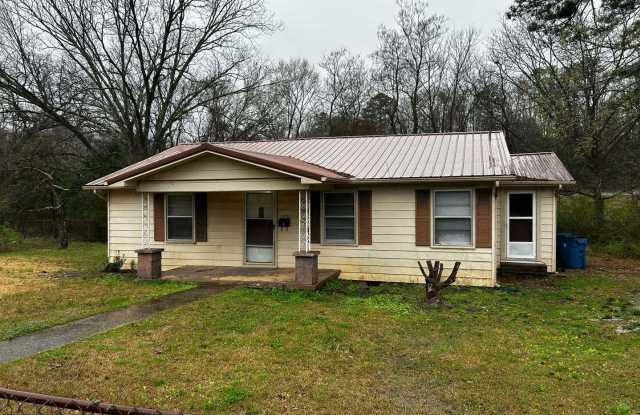 1405 Church Ave. Jacksonville, AL 36365 photos photos