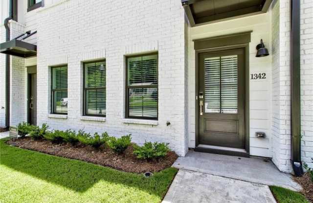 1342 Parc Bench Road Gallery 1