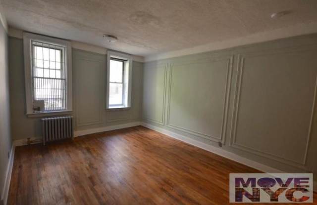 495 Washington Avenue Gallery 2